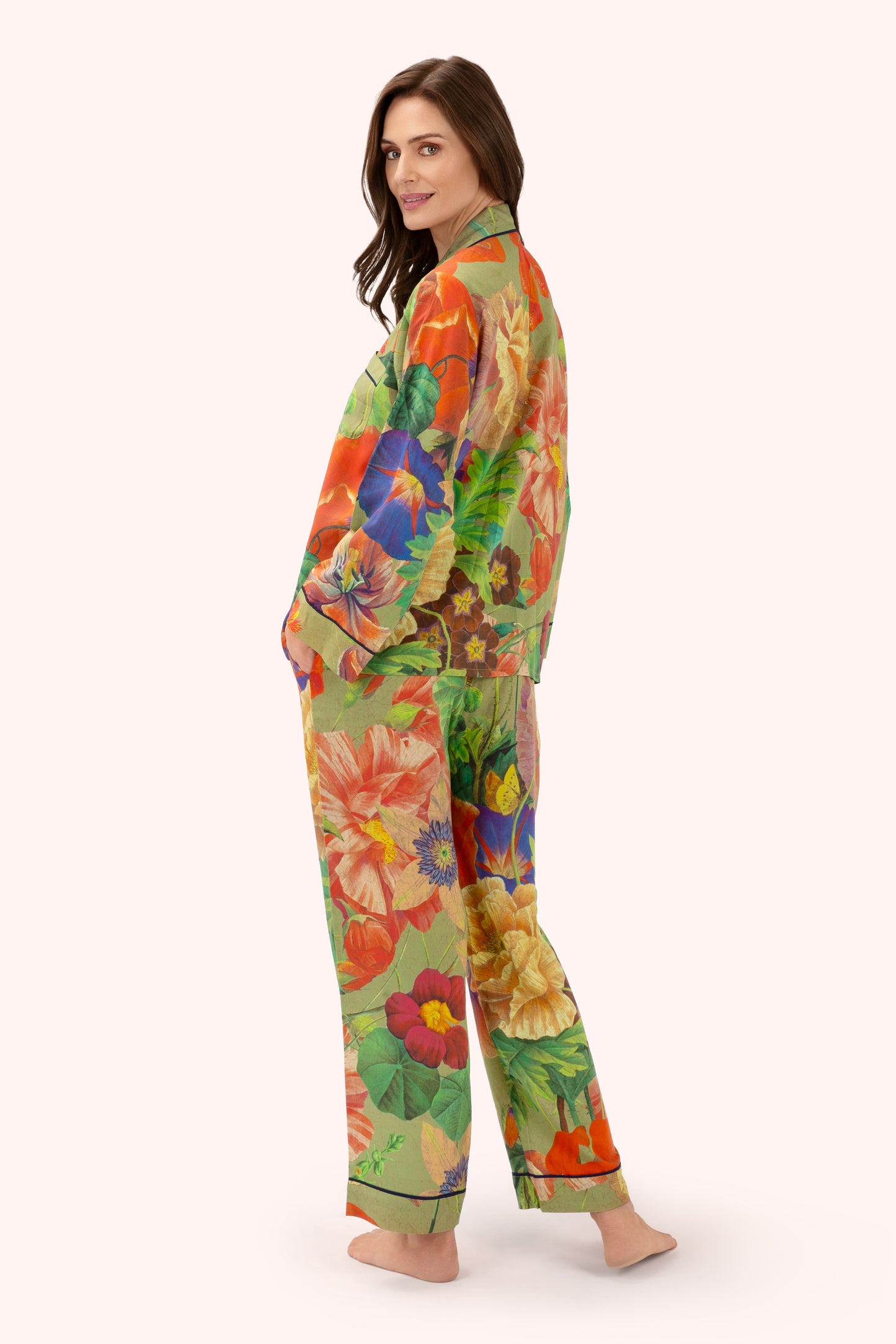 Powder Design Ltd - Size Large Botantical Bouquet Sage (4038)